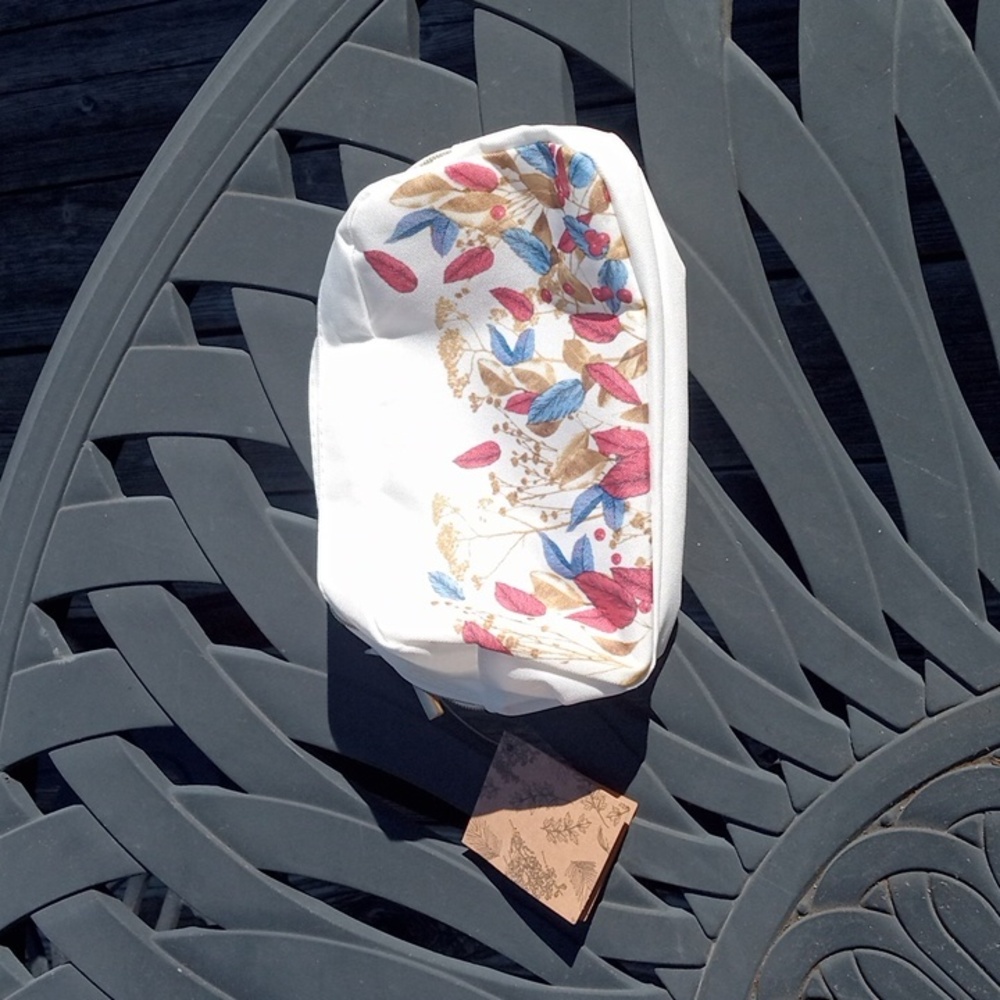 Yves Rocher Oatmeal Body Wash Set - Picture 5 of 8